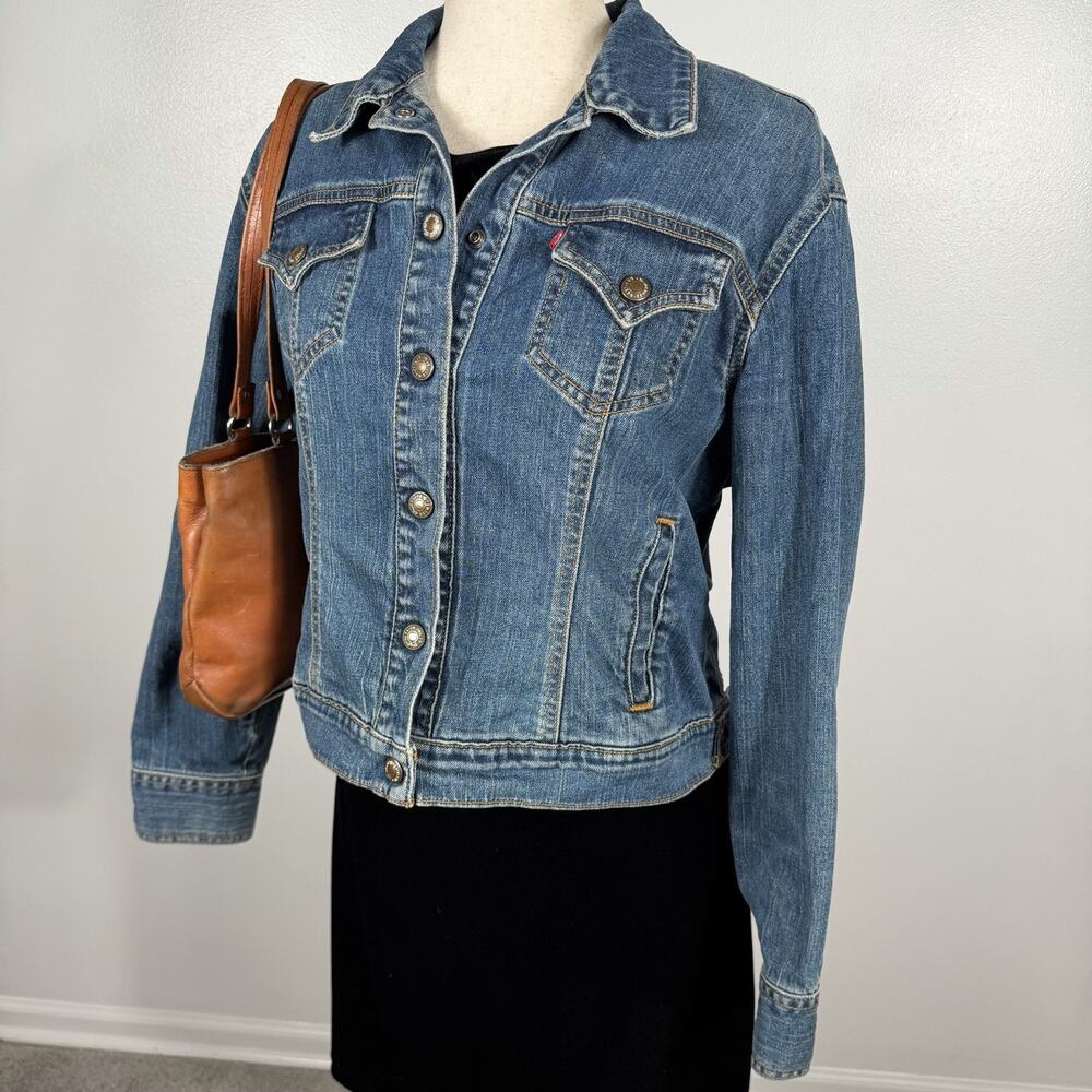 Levi’s Women’s Large Denim Trucker Jacket Medium Wash 100% Cotton Vintage